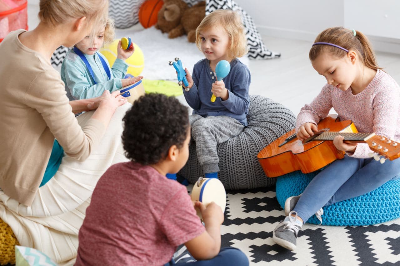 Музичні заняття для діток (3-6 років)